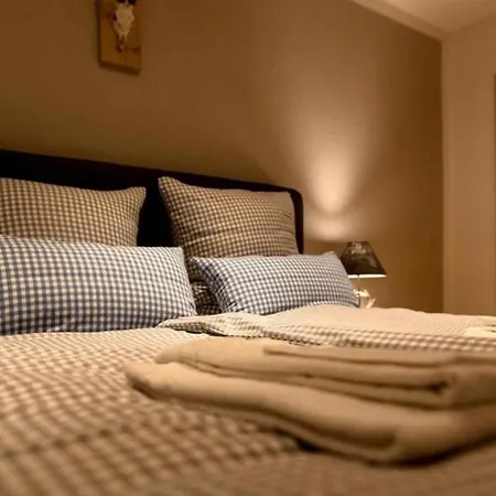 Вілла 6bdr Holiday With Terrace And Mountain Views